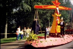 Heksenwaag (?), naam van de groep bouwers niet bekend.