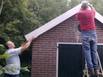 Onderhoud aan de lijkhuisjes in 2013