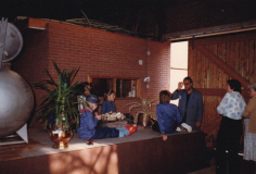 vlnr: Robert Veldhuizen (zittend), Voka Wiegman, Gieneke Wiegman (zitend), Roel Herder, Trijntje Wiegman, Jo Hartsuiker