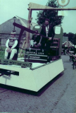 Anneke Baas, Piet Vredenburg, Koop Eleveld op de wagen Bodemloze Schatkist