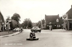 Vledder, hoek Dorpsstraat Vledderweg, 1963