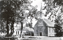 Wilhelminaoord - Koloniekerkje. Opvallend dat op dit moment het pleisterwerk er niet is.Jaartal:  onbekend. Bron:   't Fledder Kerspel